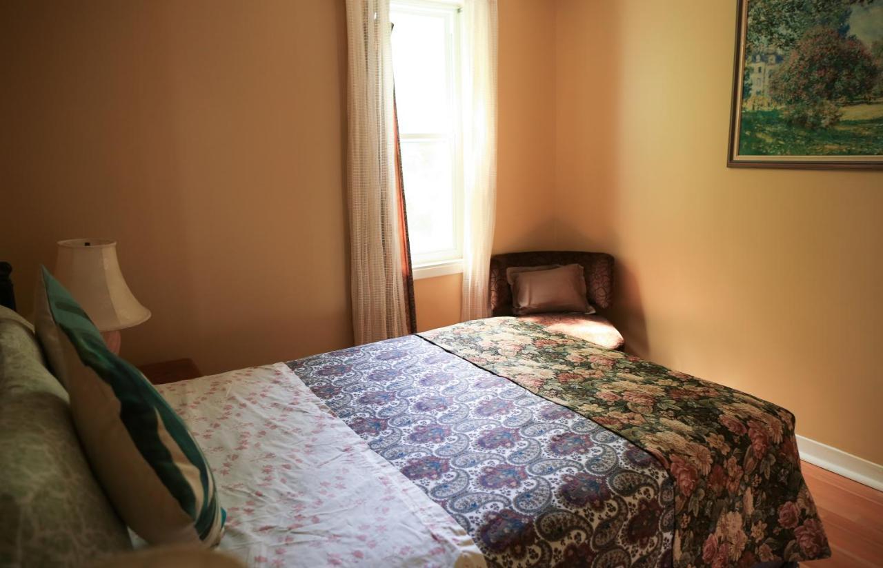 Le 227 Laurier B&B Гатино Экстерьер фото